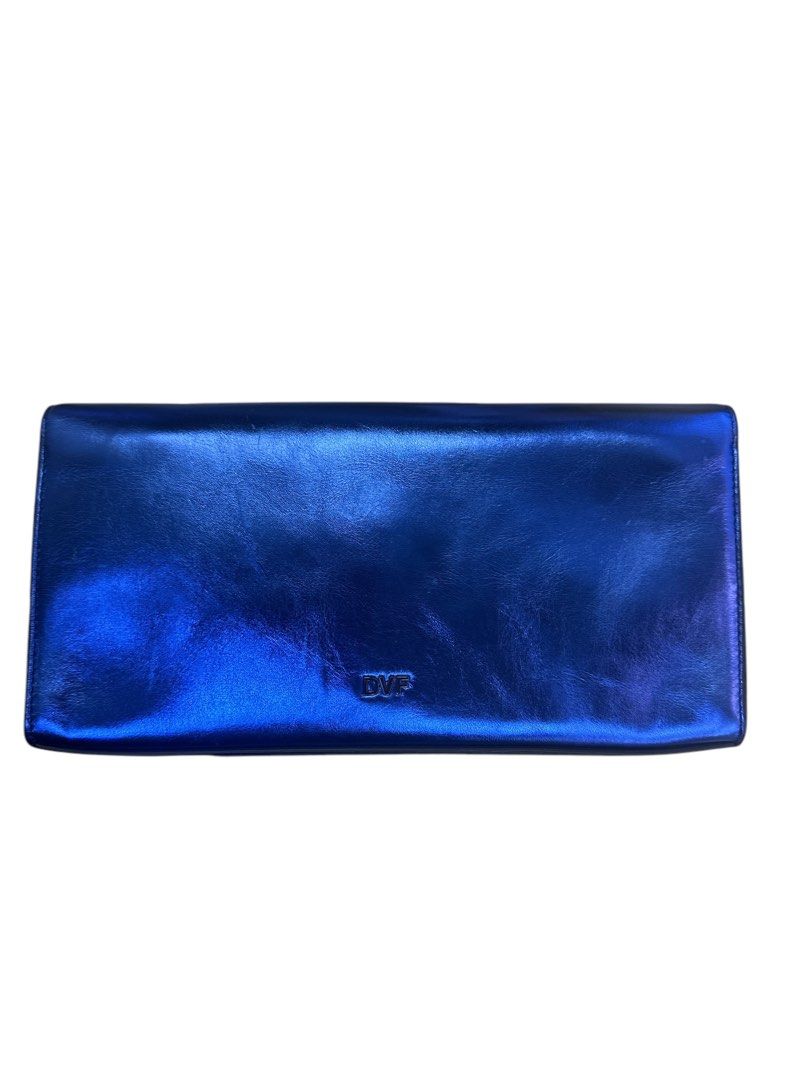 DVF Leather Pouch (H13 x L27 cm) Secondary image
