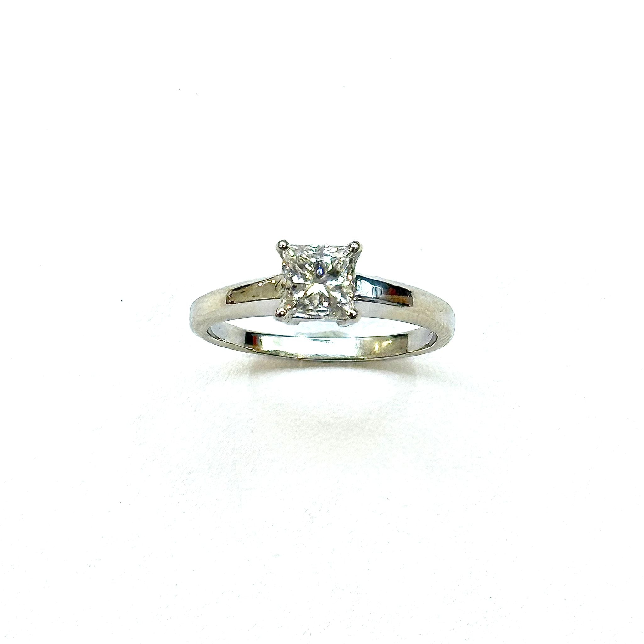 18KWG 0.93cts Princess Cut Diamond Ring Secondary image