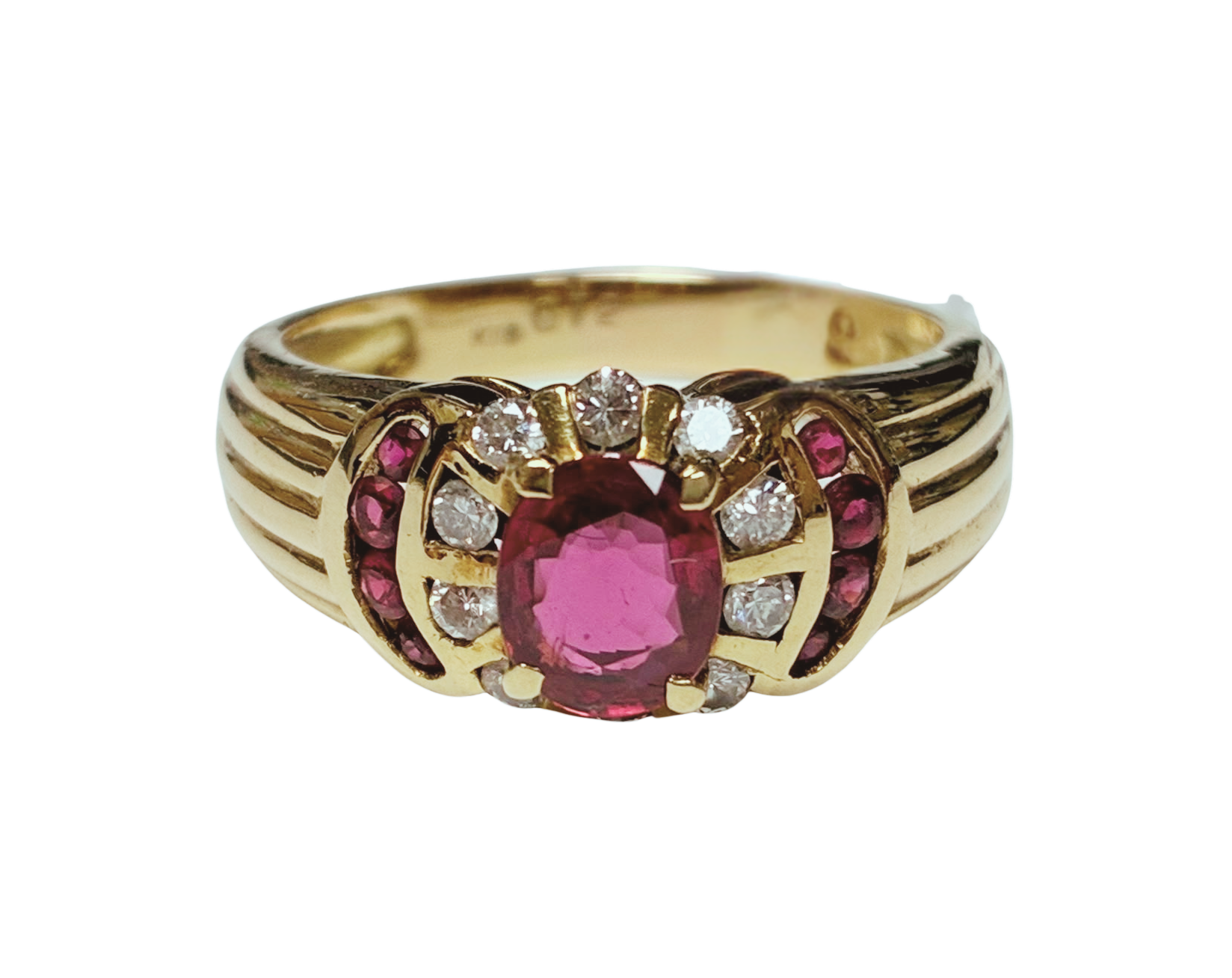 18KYG Ruby And Diamond Cocktail Ring 5.5G