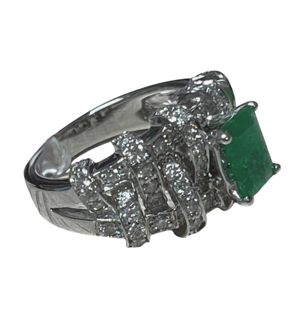 Ring 750WG Ladies Emerald And Diamond 7.7GM