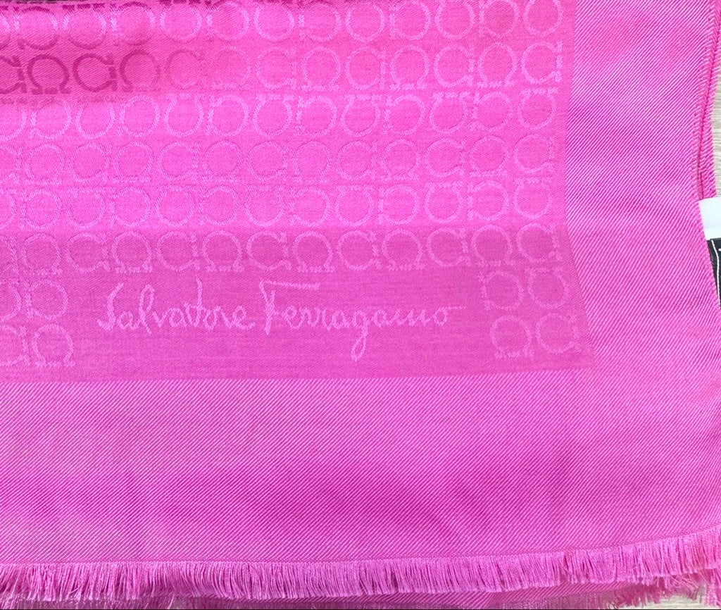 Ferragamo Pink Shawl Gancini Pattern