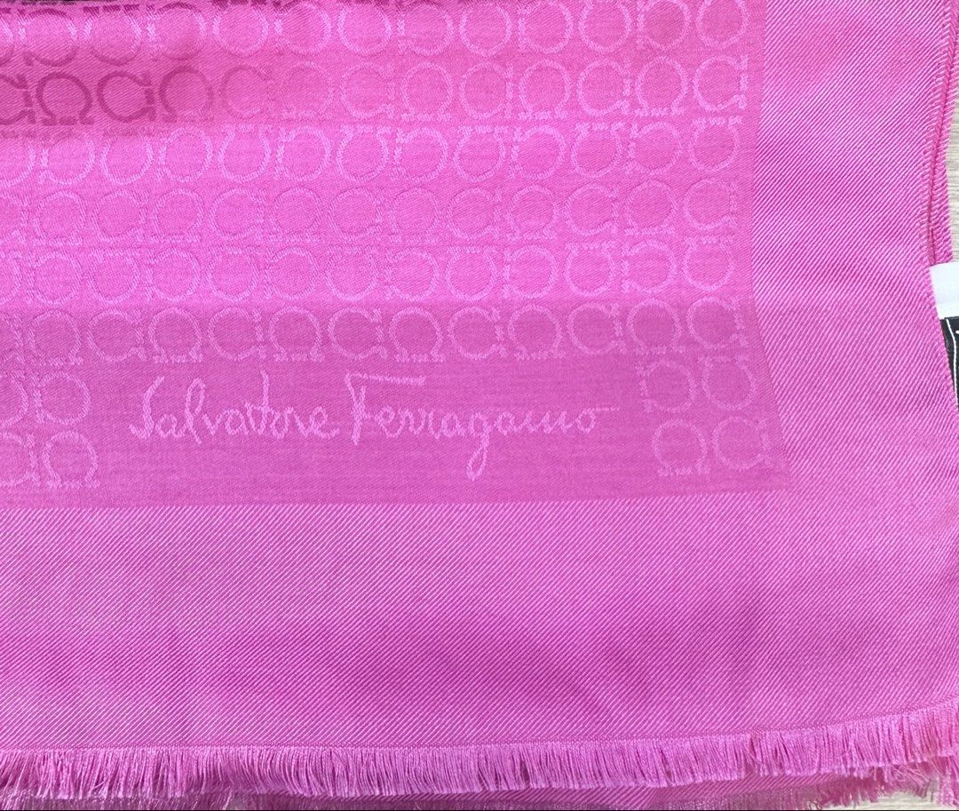 Ferragamo Pink Shawl Gancini Pattern