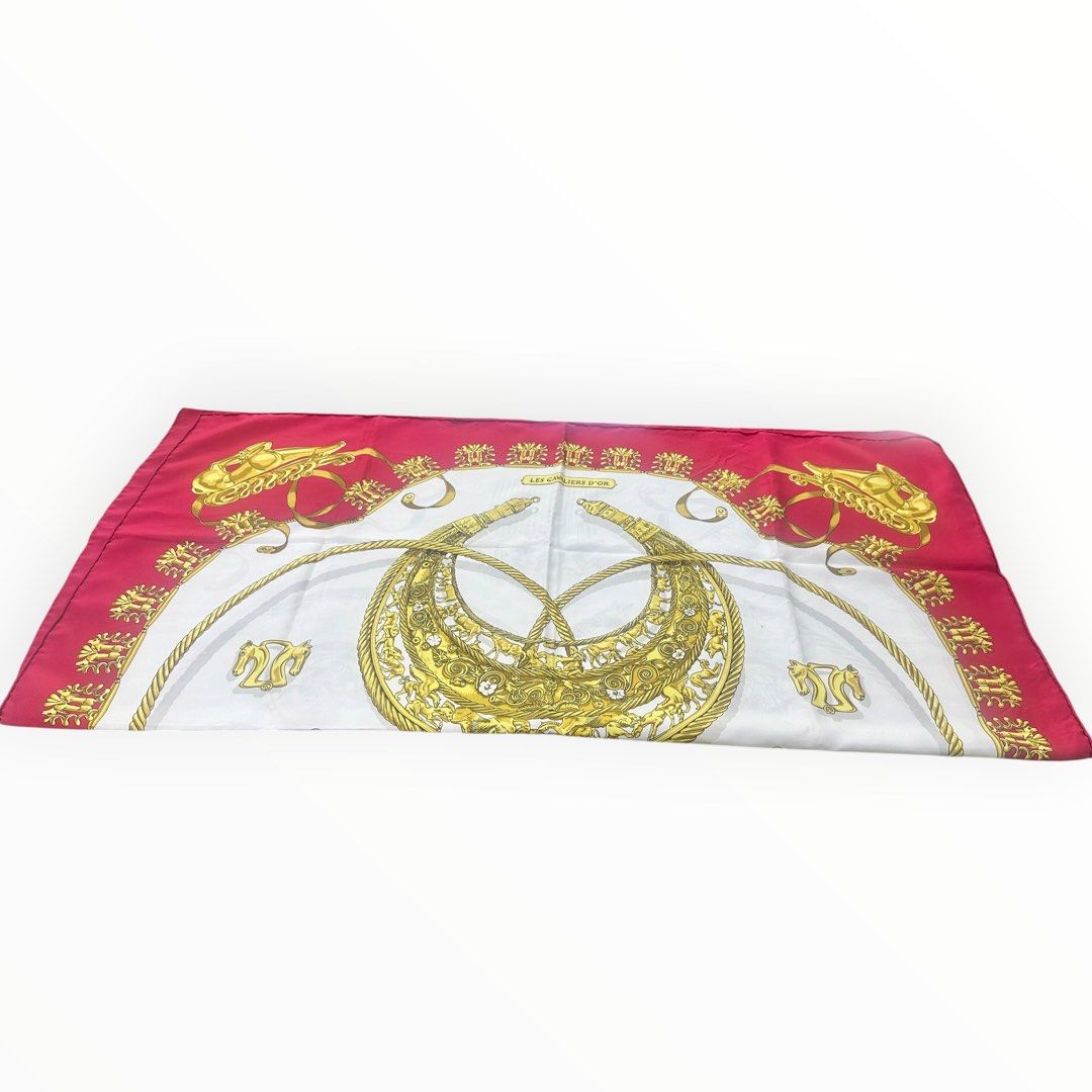 Hermes Carre Silk Scarf Les Cavaliers d'or 88 x 88 cm