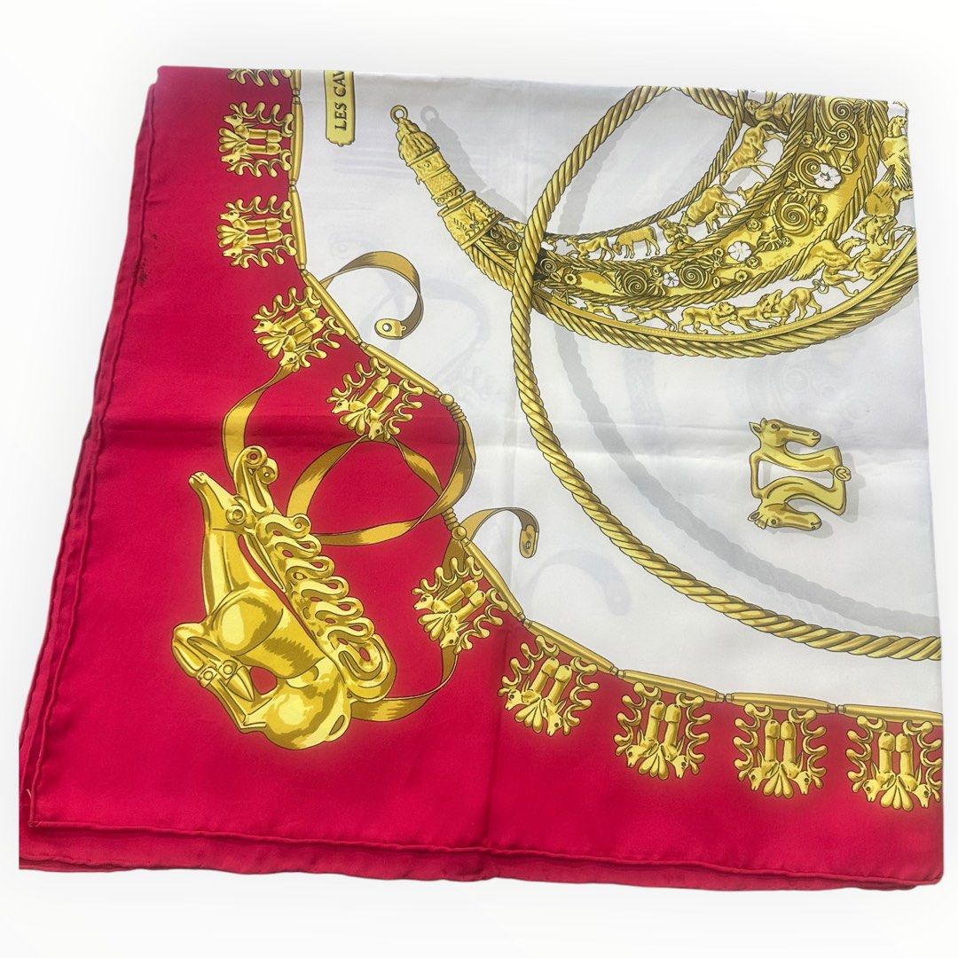 Hermes Carre Silk Scarf Les Cavaliers d'or 88 x 88 cm