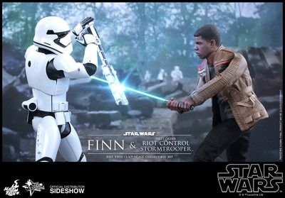 Hot Toys MMS346, Star Wars Finn and First Order Riot Control Stormtrooper Figure