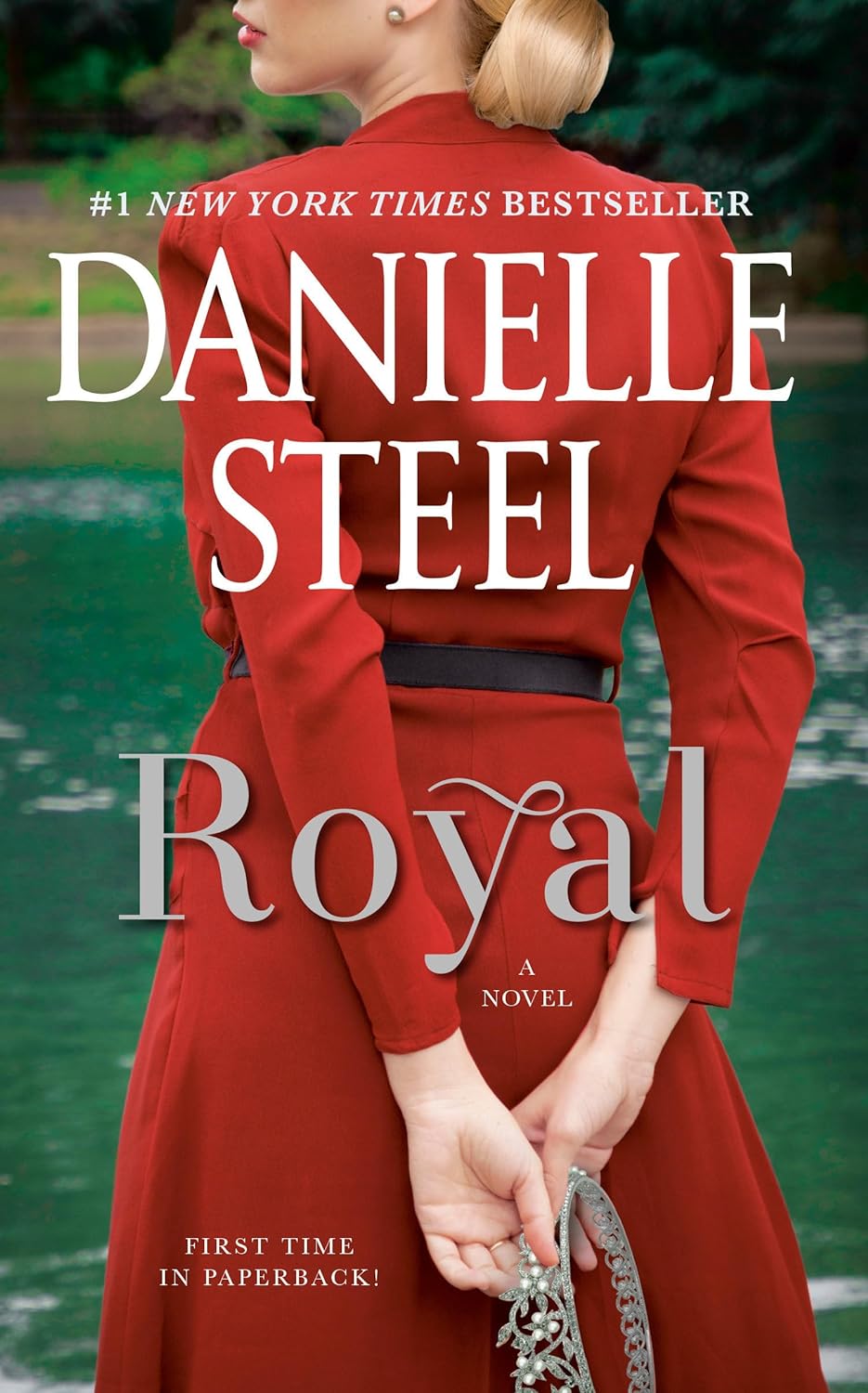 Royal: A Novel Paperback Main image