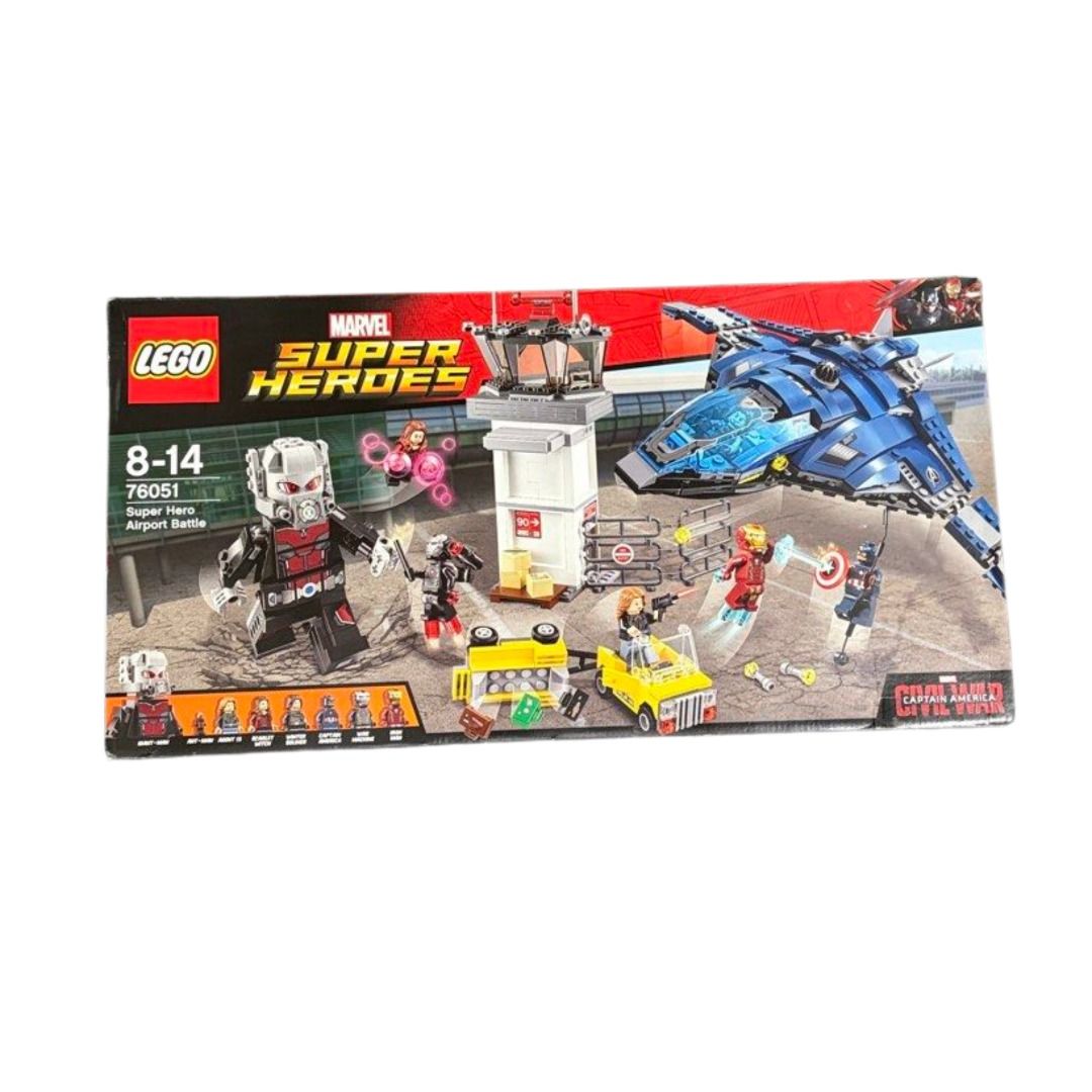 LEGO Super Heroes Super Hero Airport Battle 76051