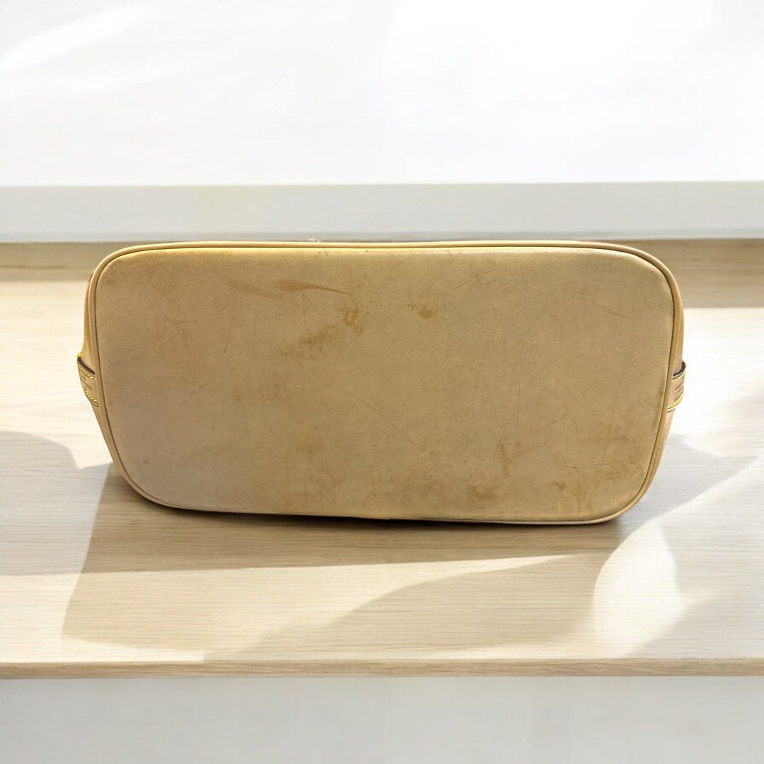 Louis Vuitton Alma (H22 x L29 x W14cm)