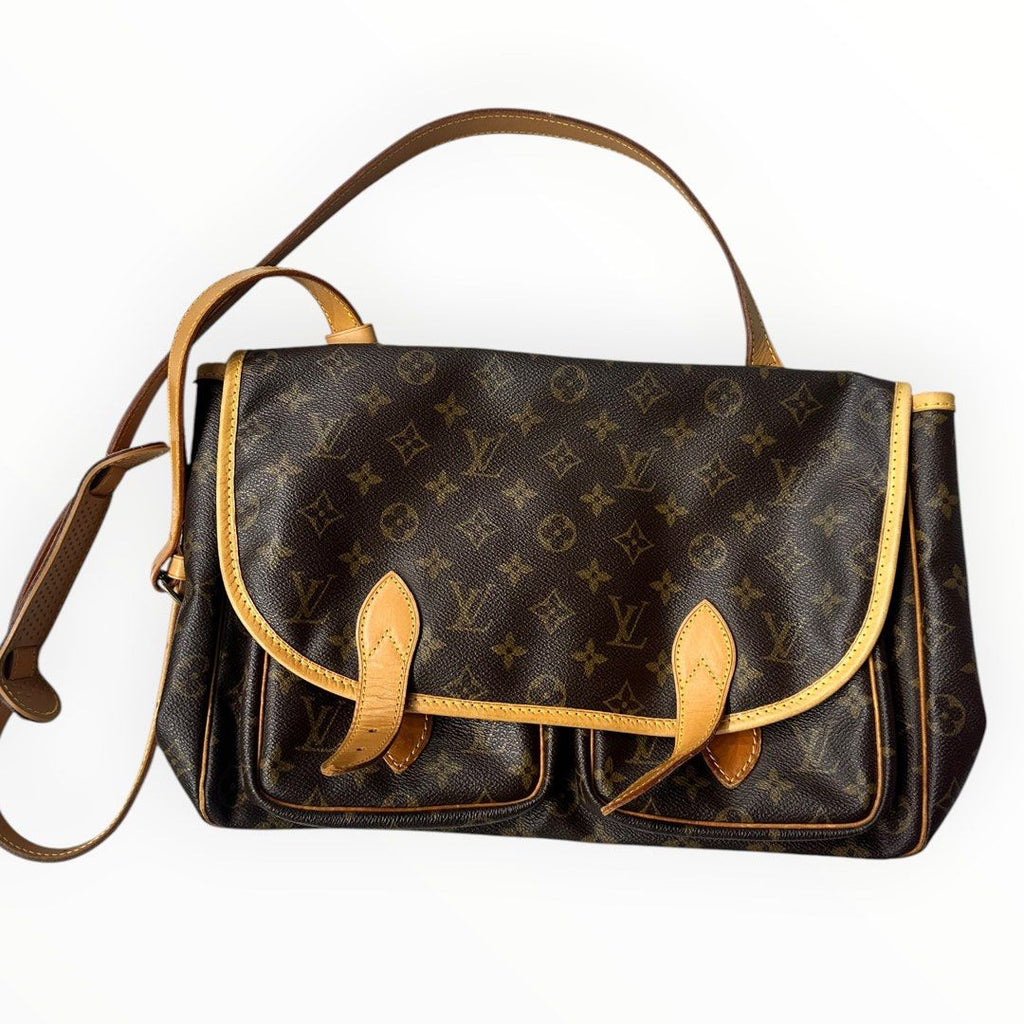 Louis Vuitton Gibeciere MM Shoulder Bag-Brown Monogram