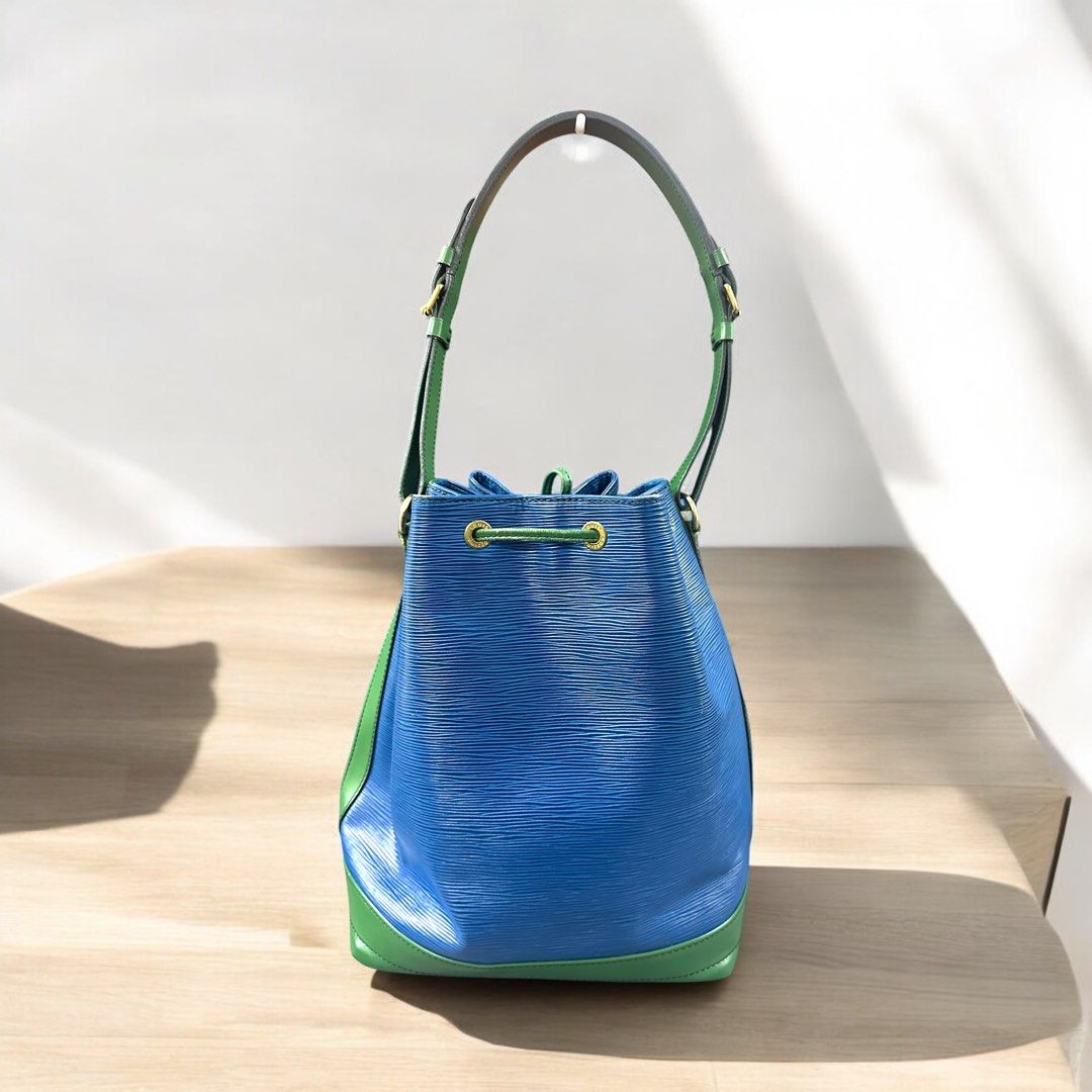 Louis Vuitton Drawstring Bag (H34 x L25 x W19 cm) with dustbag Secondary image