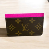 Louis Vuitton Leather Card holder (H7 x L10 cm)