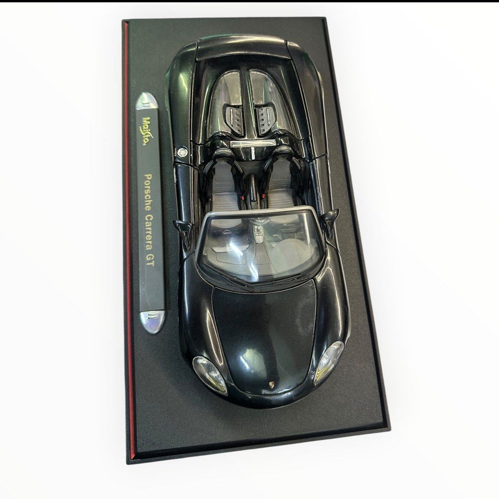 Maisto Porsche Carrera GT Die-Cast Model Car