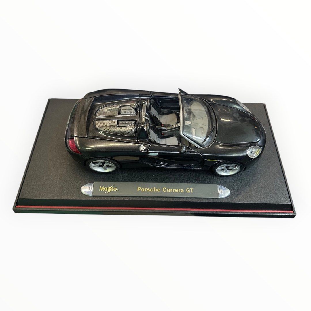 Maisto Porsche Carrera GT Die-Cast Model Car