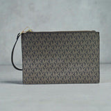 Michael Kors Pouch bag