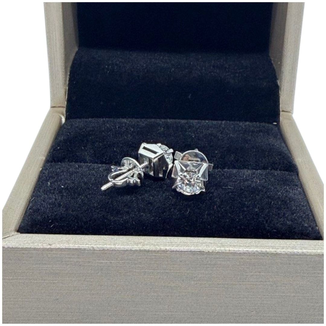 Natural Diamond Earring set in White Gold