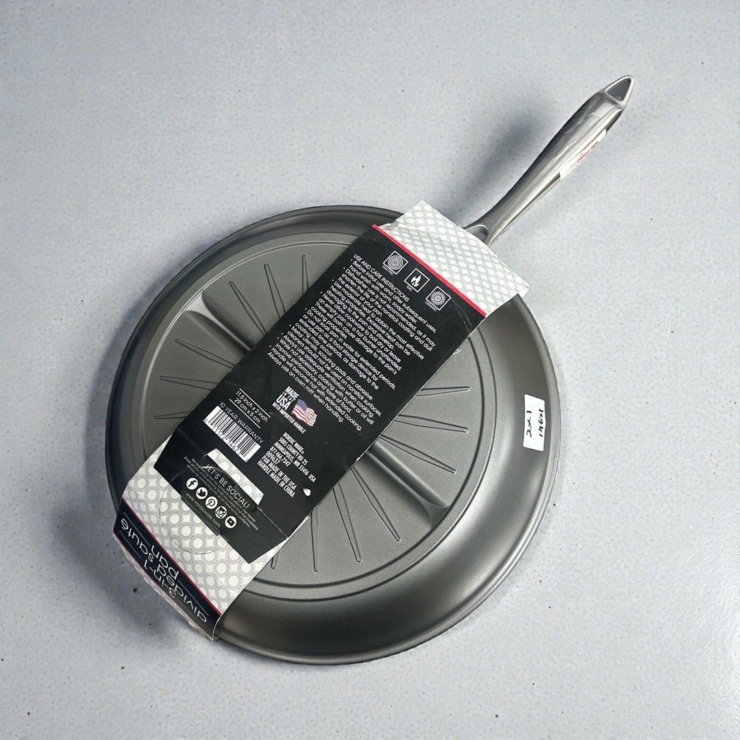 Nordic Ware 257NW14621 Aluminium Round 3in1 Divided Saute Pan Secondary image