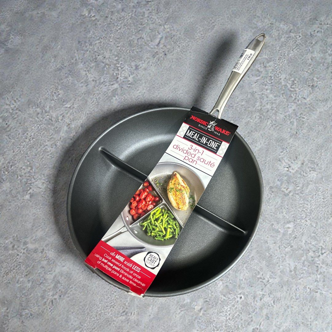 Nordic Ware 257NW14621 Aluminium Round 3in1 Divided Saute Pan Main image