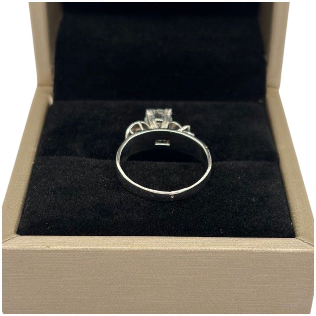 Platinum Natural Diamond Ring