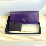 Prada Wallet  (H-8cm x L-18cm)