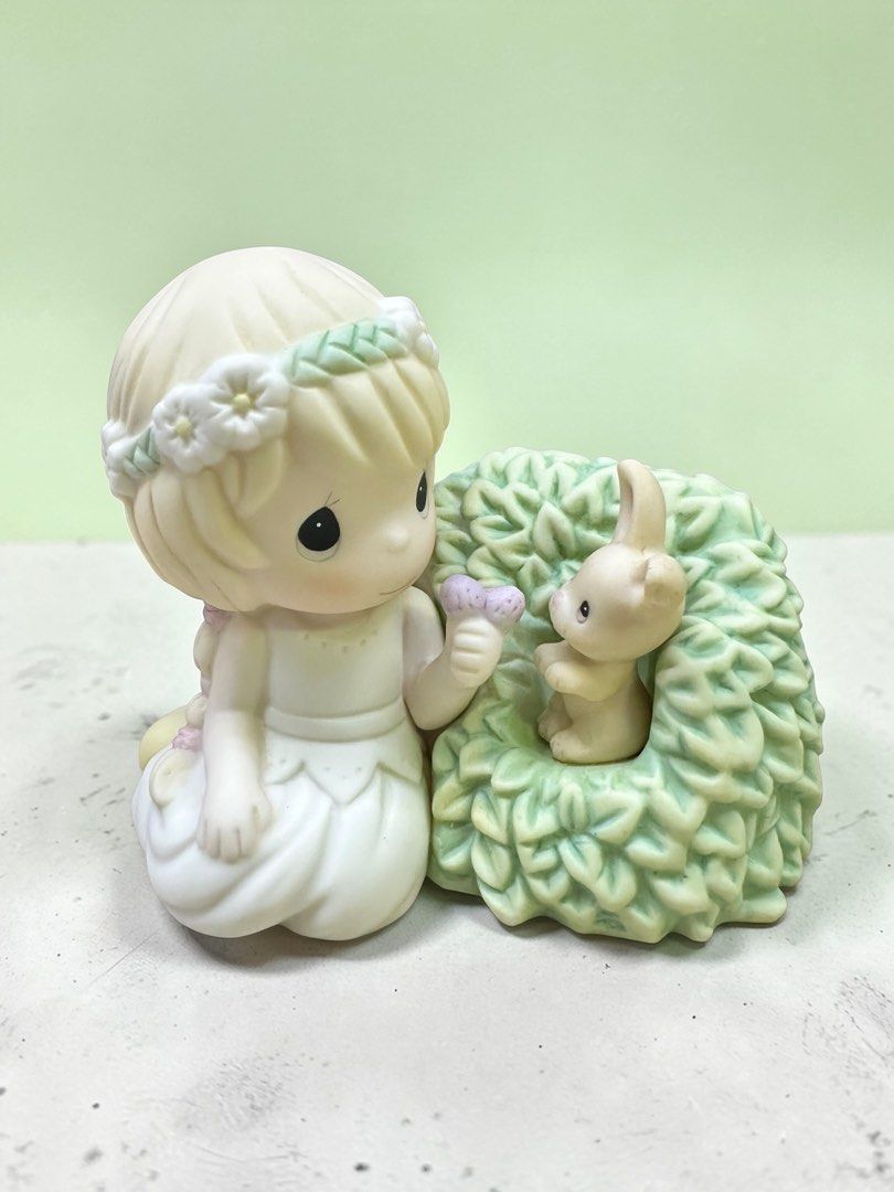 Precious Moments Figurine CC179001