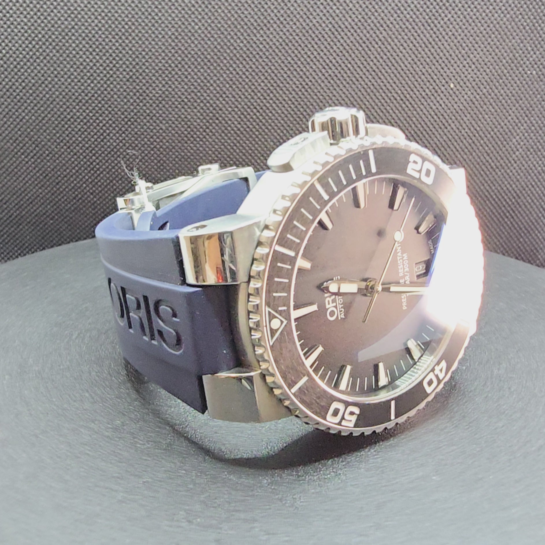 Oris Aquis Date 7653-04 43mm Automatic Watch