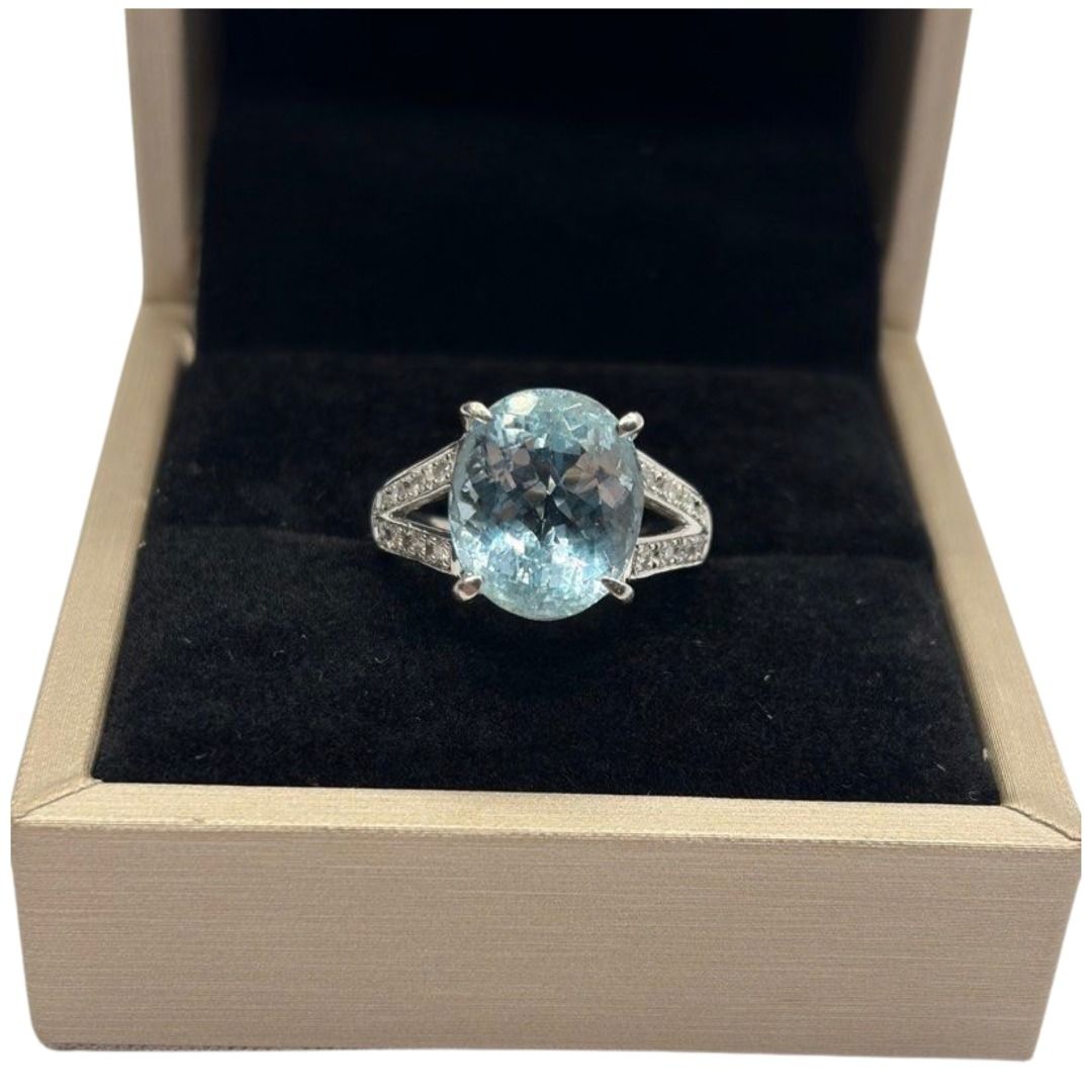 PT900 Natural Aquamarine & Diamond Ladies Ring