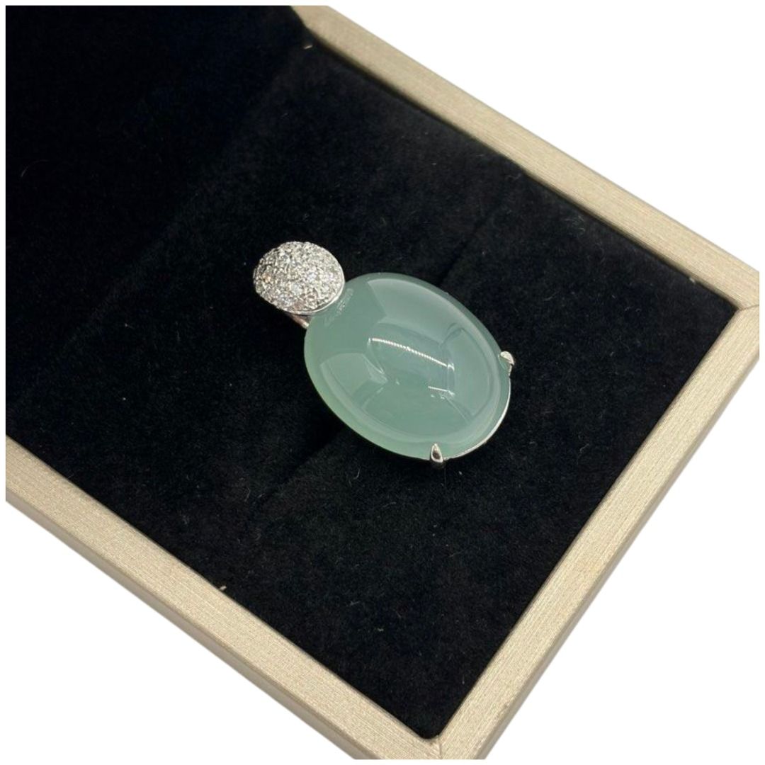 PT900 Natural Aquamarine Cat’s Eye & Diamond Pendant Main image