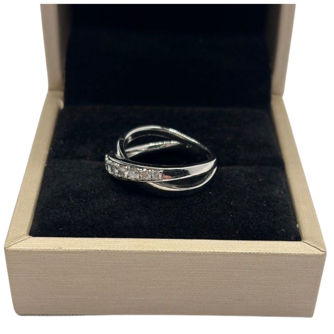 PT900 Natural Diamond Ladies Ring