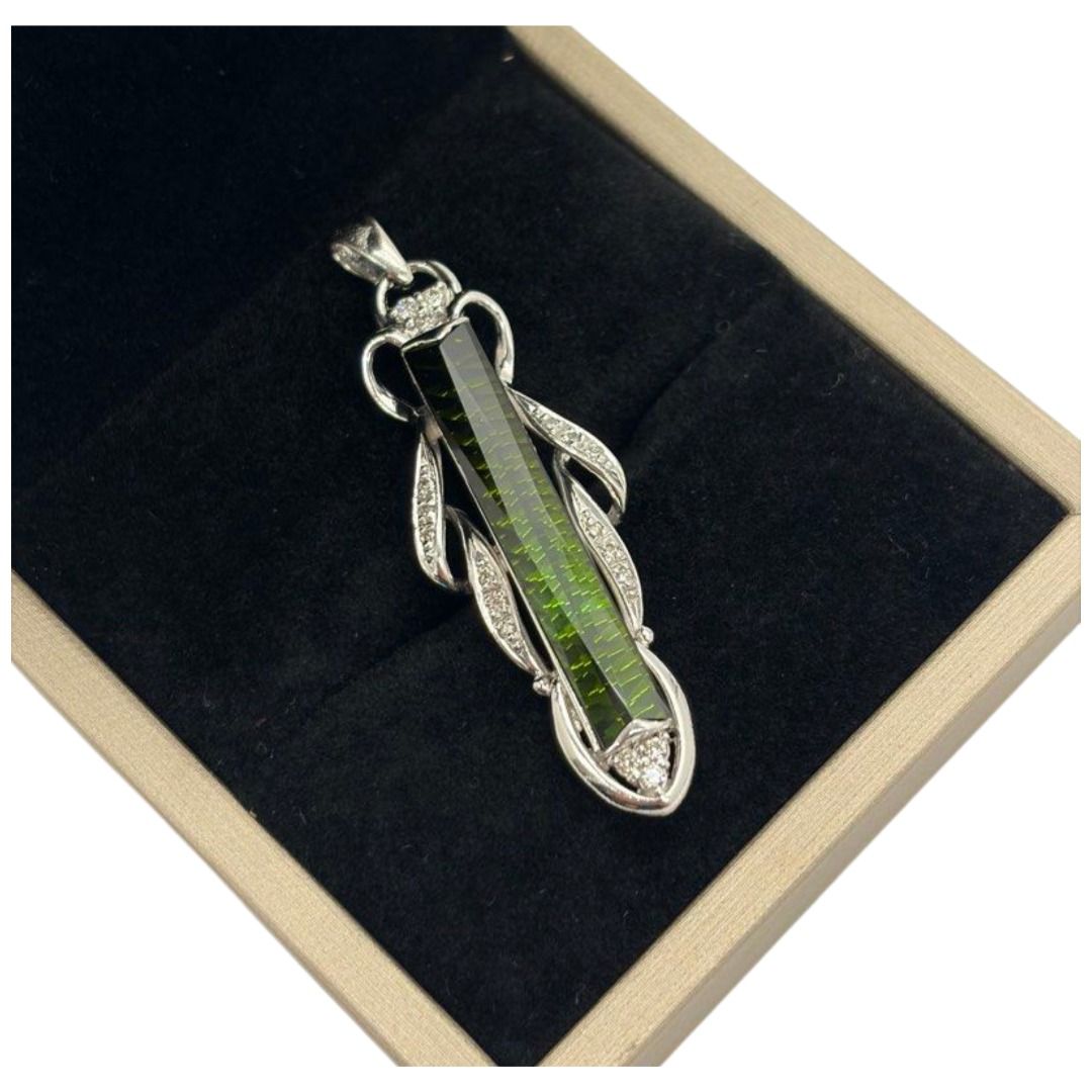 PT900 Natural Green Tourmaline & Diamond Pendant