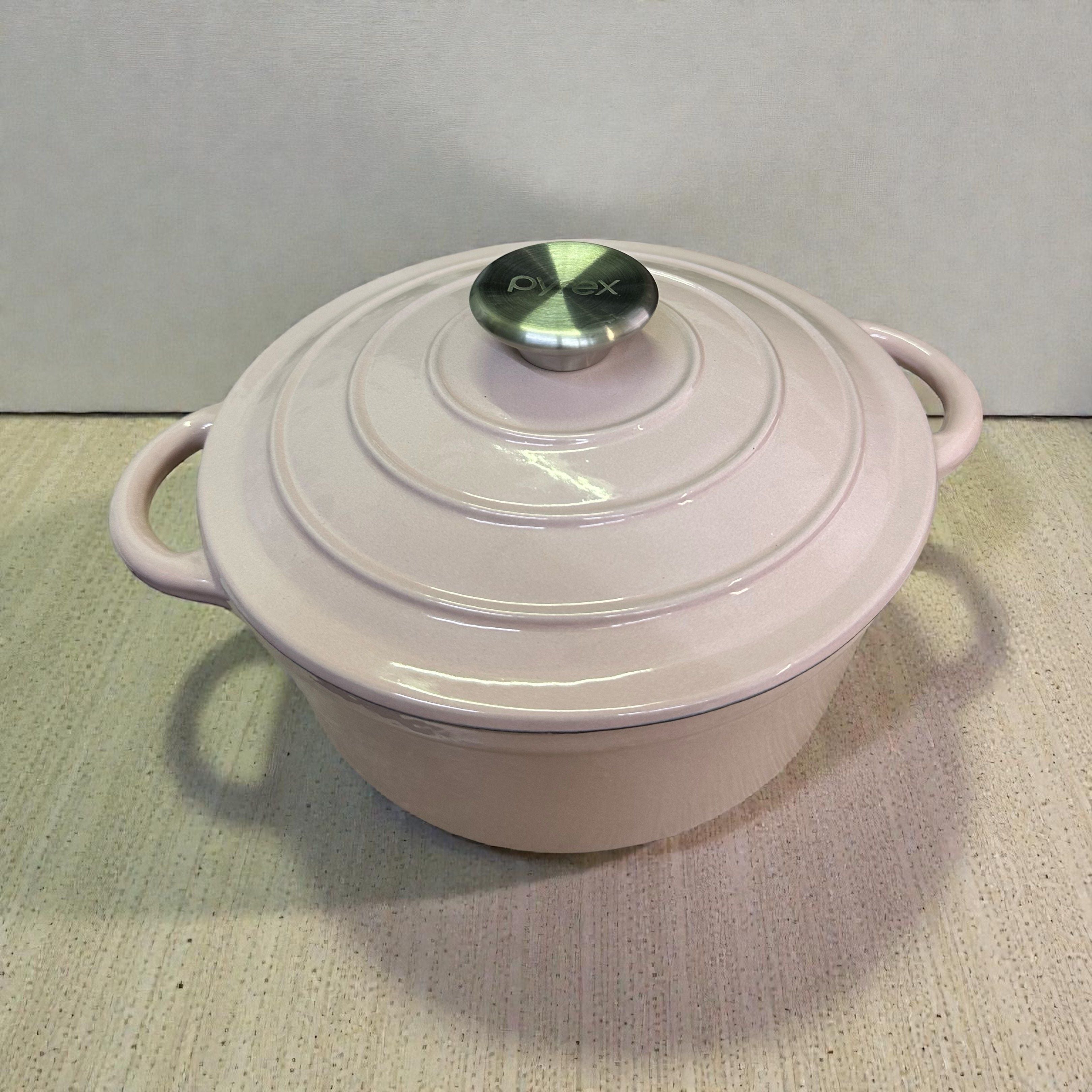 Pyrex Stock Pot medium size