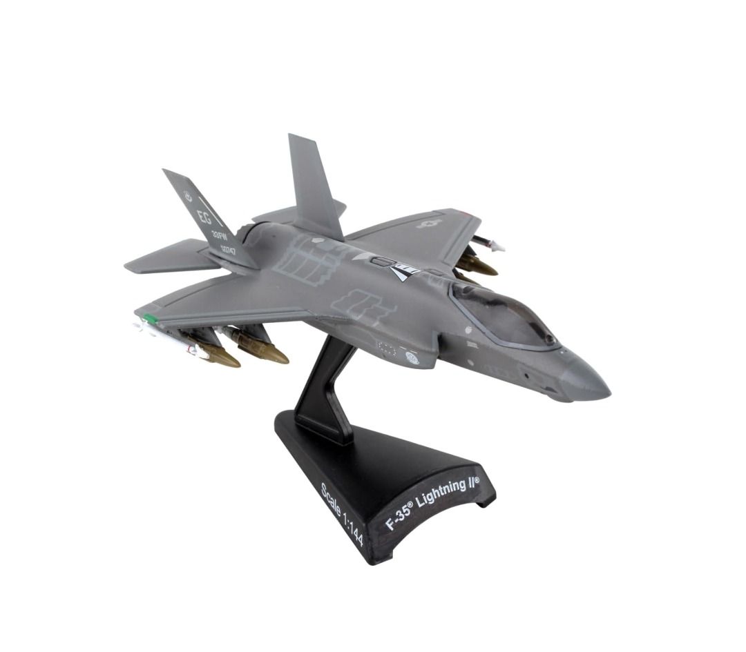 Daron Postage Stamp PS5602 USAF F-35 Version A F-35 Lightning II USAF 1/144 Scale Diecast Model
