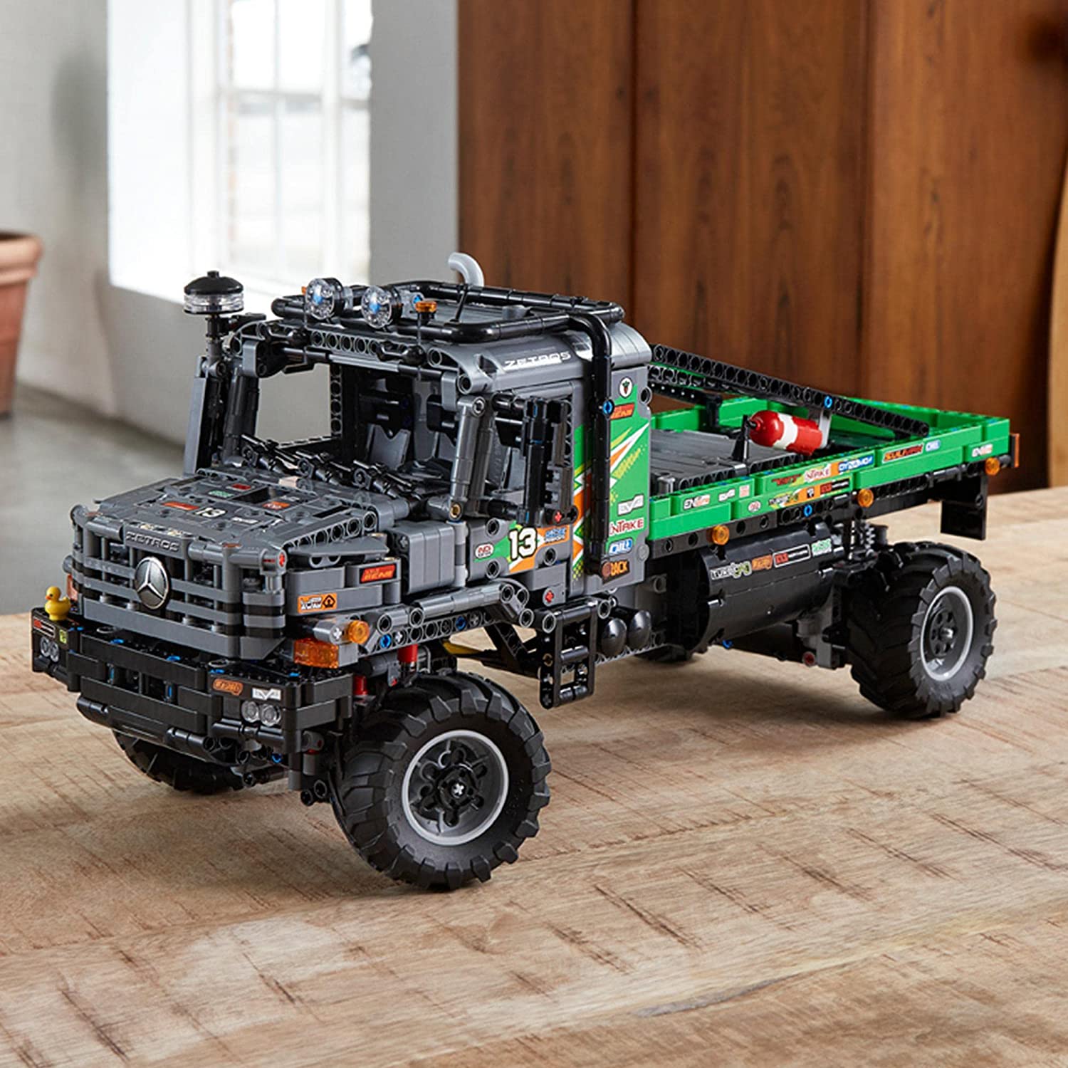 LEGO Technic 42129 4x4 Mercedes-Benz Zetros Trial Truck (2110 Pieces) - Cash Converters
