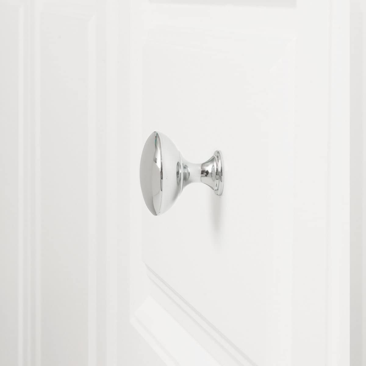 AmazonBasics Round Cabinet Knob 1.57in Diameter Polished Chrome 10Pack