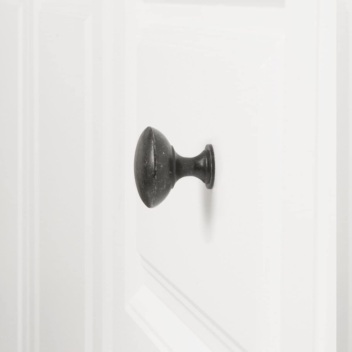 AmazonBasics Round Cabinet Knob 1.57in Diameter Antique Silver 10 Pack