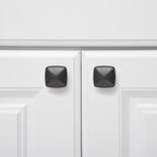 AmazonBasics Traditional Square Cabinet Knob 1.25in Diameter Oil Rubbed Bronze 10Pack
