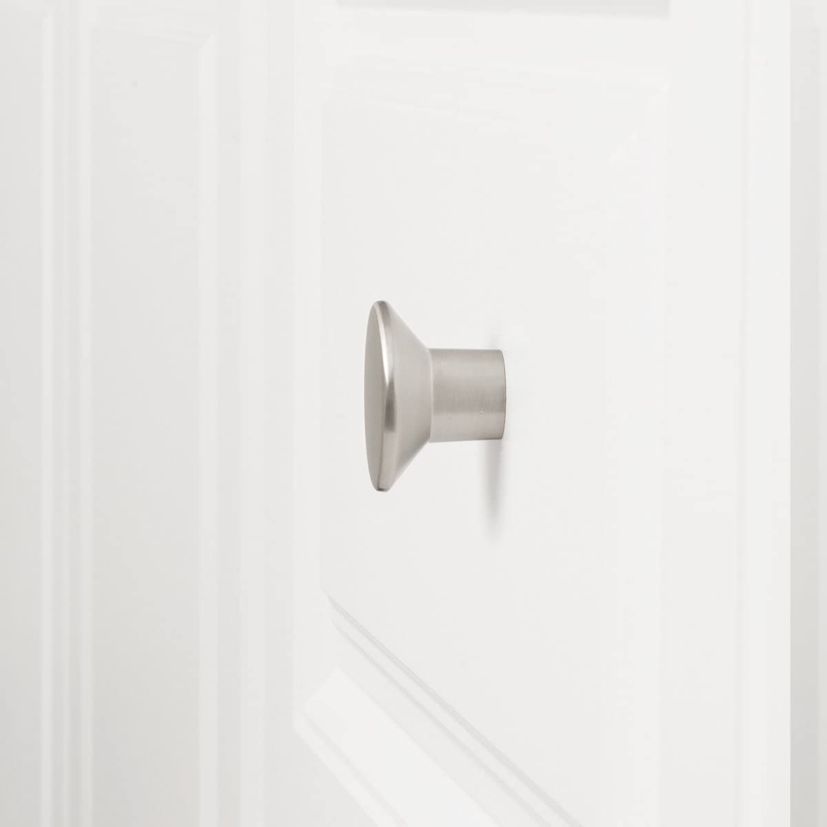 AmazonBasics Flat Round Cabinet Knob 1.44in Diameter Satin Nickel 10Pack